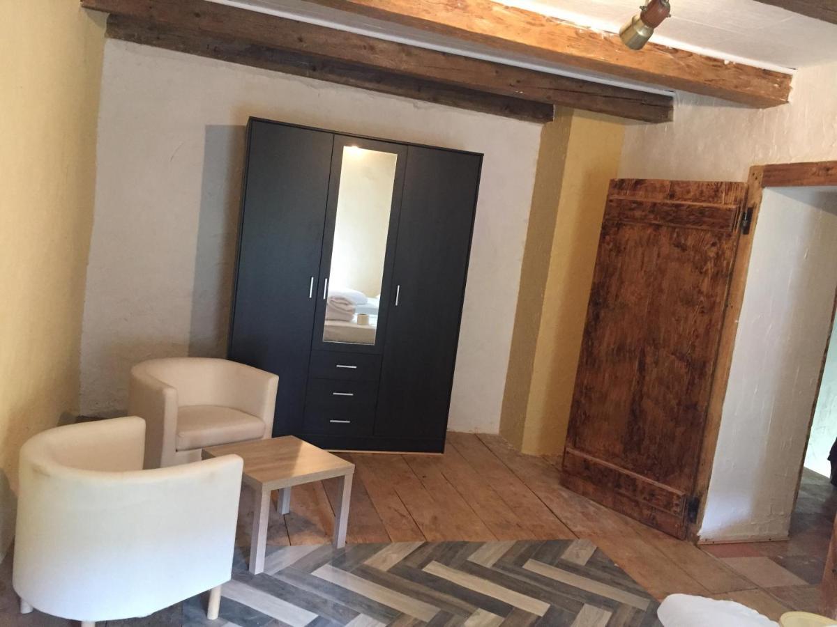 Gite Des Reculees Ladoye-sur-Seille Exterior foto