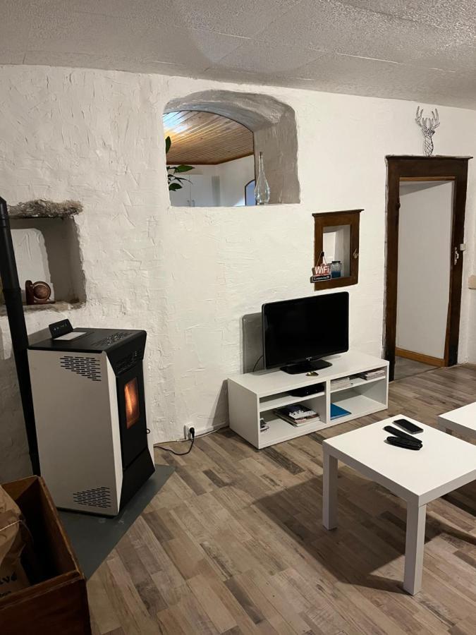 Gite Des Reculees Ladoye-sur-Seille Exterior foto